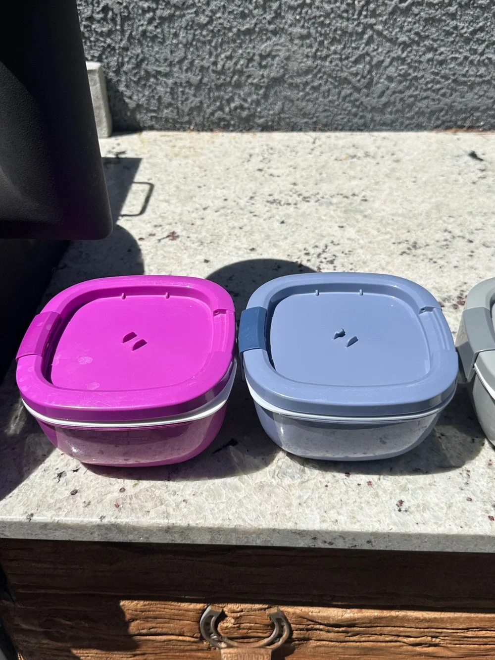 Set of 4 Plastic Food Storage Containers in Light Blue and Light Gray